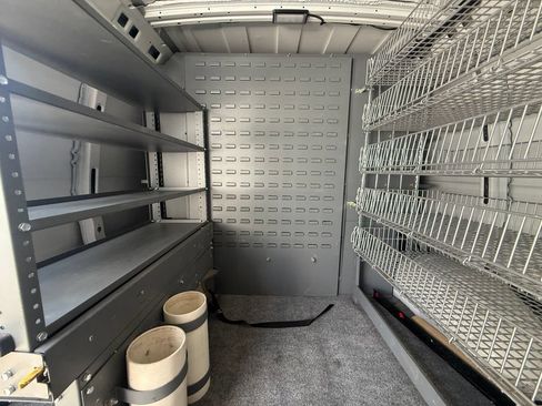 Used 2021 Chevrolet Express 2500 RWD image 22