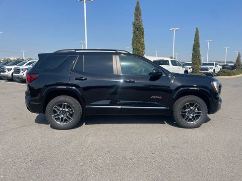 New 2026 GMC Terrain AT4 w/ Technology Package II image 9