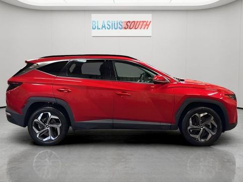 Used 2023 Hyundai Tucson Limited AWD/4WD image 2