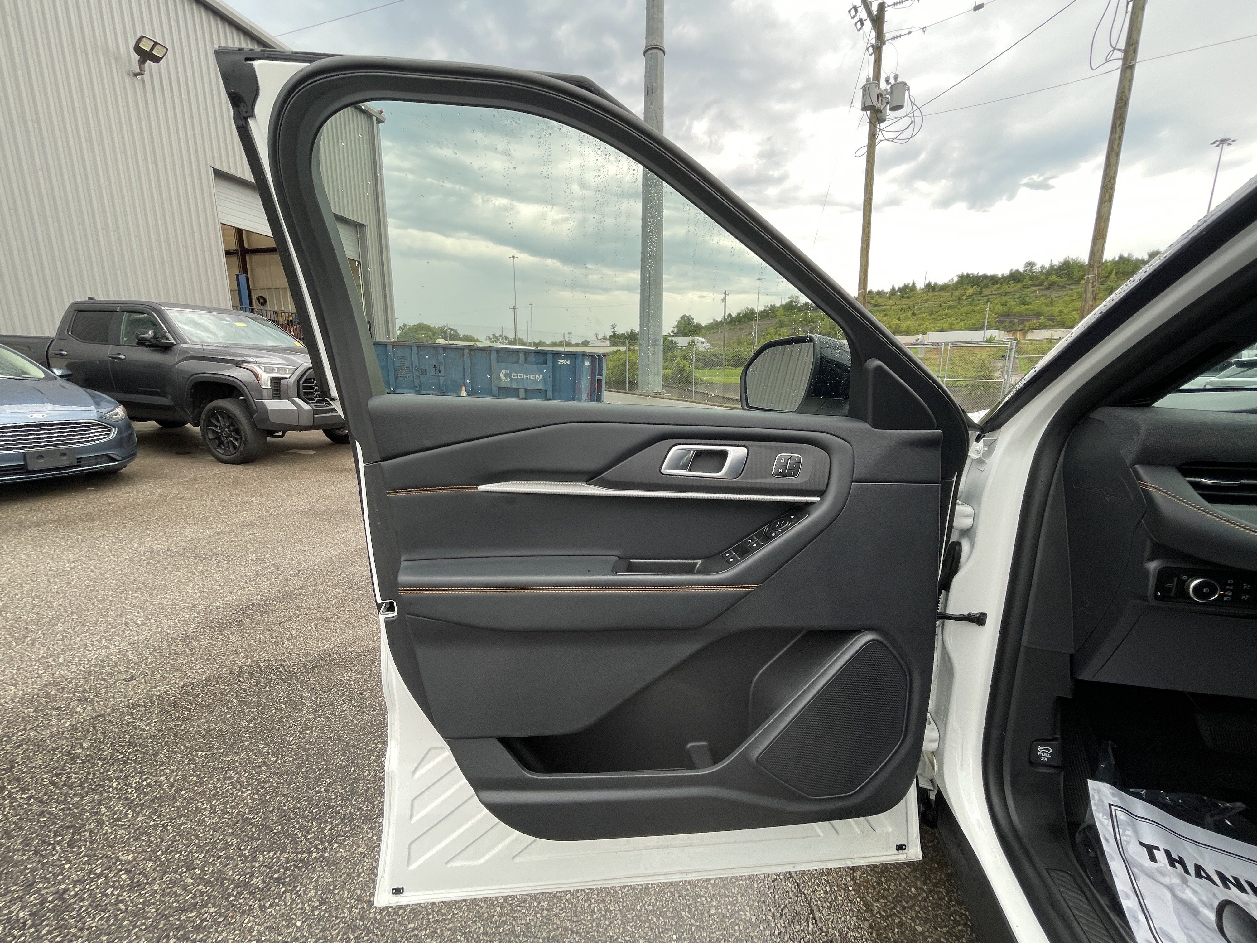 Used 2026 Ford Explorer Tremor w/ Tremor Convenience Package AWD/4WD image 15