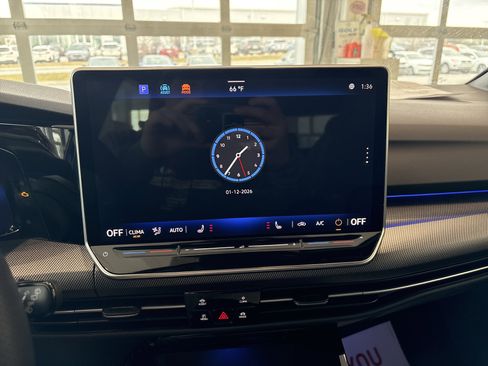 Certified 2025 Volkswagen Golf w/ Euro Style Package image 23