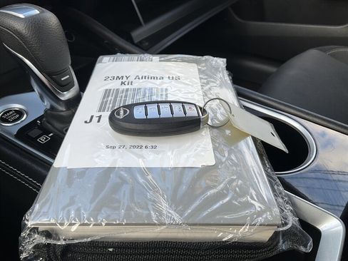 Used 2023 Nissan Altima 2.5 SV image 25