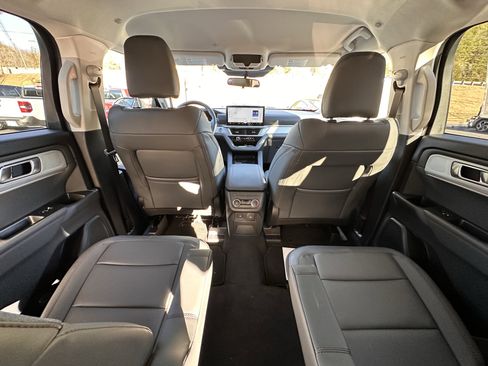 New 2026 Ford Explorer Active w/ Active Comfort Package image 21