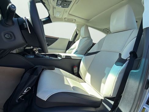 New 2025 Lexus ES 350 350 image 10