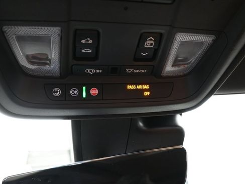 Used 2019 Cadillac XT4 Sport AWD/4WD image 42