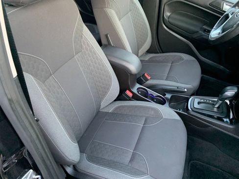 Used 2015 Ford Fiesta SE w/ Equipment Group 201A image 10