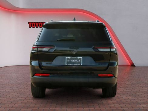 Used 2018 Jeep Grand Cherokee Limited w/ Luxury Group II AWD/4WD image 7