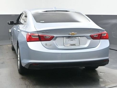 Used 2017 Chevrolet Malibu LT FWD image 32