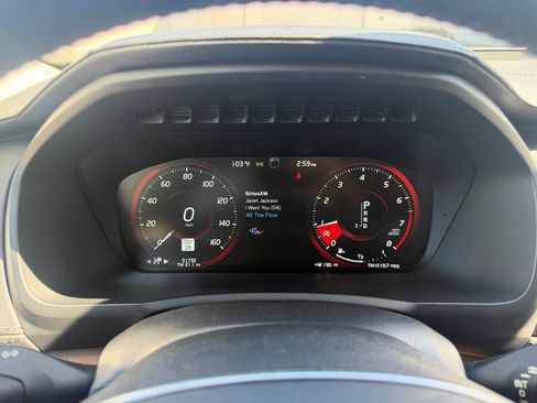 Used 2016 Volvo XC90 T6 Inscription w/ Vision Package AWD/4WD image 14