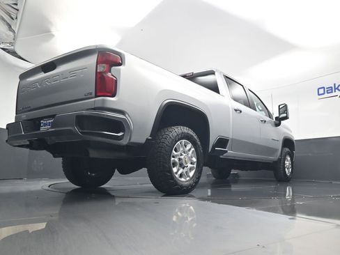 Used 2022 Chevrolet Silverado 2500 LTZ AWD/4WD image 45