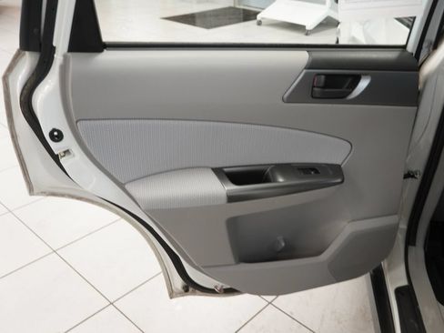 Used 2013 Subaru Forester 2.5X AWD/4WD image 19