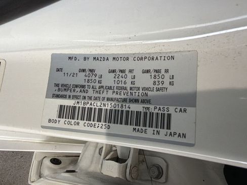 Used 2022 MAZDA MAZDA3 s FWD image 11