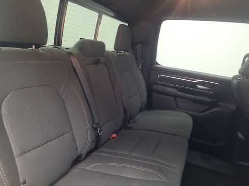 Used 2023 GMC Terrain SLT image 19