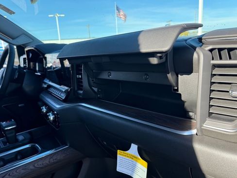 New 2026 GMC Sierra 1500 SLT w/ SLT Premium Plus Package image 26