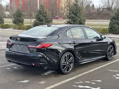 Used 2025 Toyota Camry XSE image 23