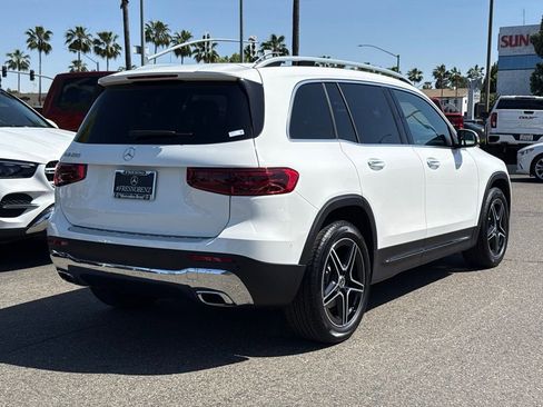 New 2026 Mercedes-Benz GLB 250 image 9