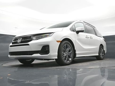New 2026 Honda Odyssey Touring image 23