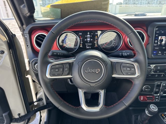 Used 2022 Jeep Gladiator Rubicon AWD/4WD image 14
