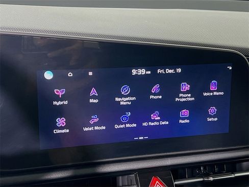 Used 2025 Kia Niro EX image 14