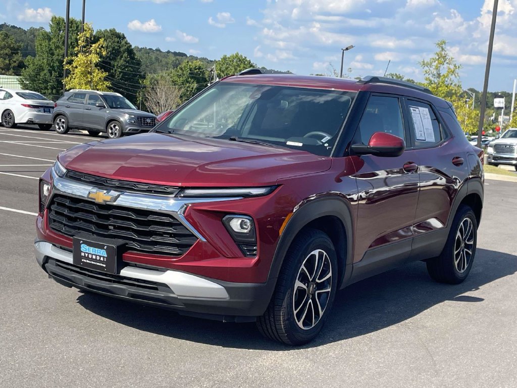 Used 2025 Chevrolet TrailBlazer LT AWD/4WD image 7