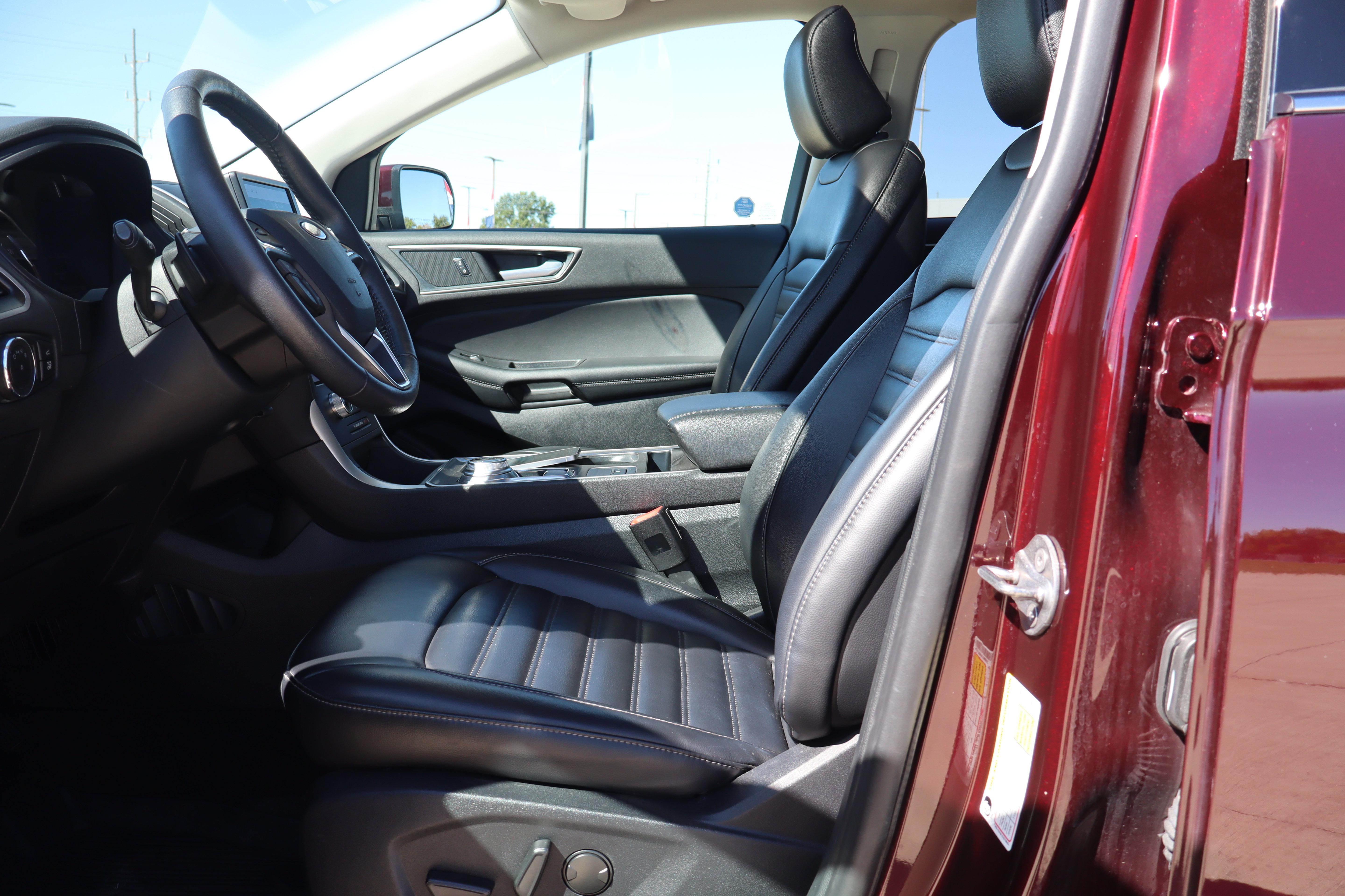 Used 2024 Ford Edge SEL w/ Convenience Package AWD/4WD image 9