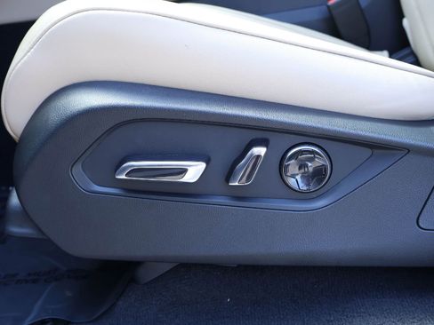 Certified 2025 Acura MDX FWD w/ Technology Package image 24
