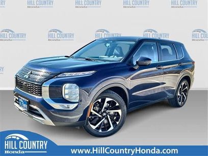 Used 2023 Mitsubishi Outlander SE