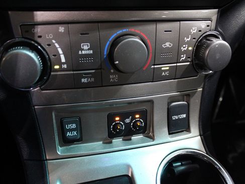 Used 2012 Toyota Highlander image 28