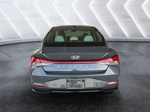Certified 2023 Hyundai Elantra Limited image 3