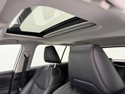 Used 2023 Toyota RAV4 XLE Premium image 25