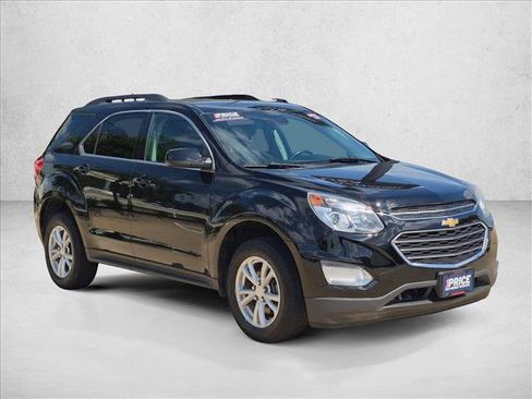 Used 2017 Chevrolet Equinox LT w/ Convenience Package FWD image 3