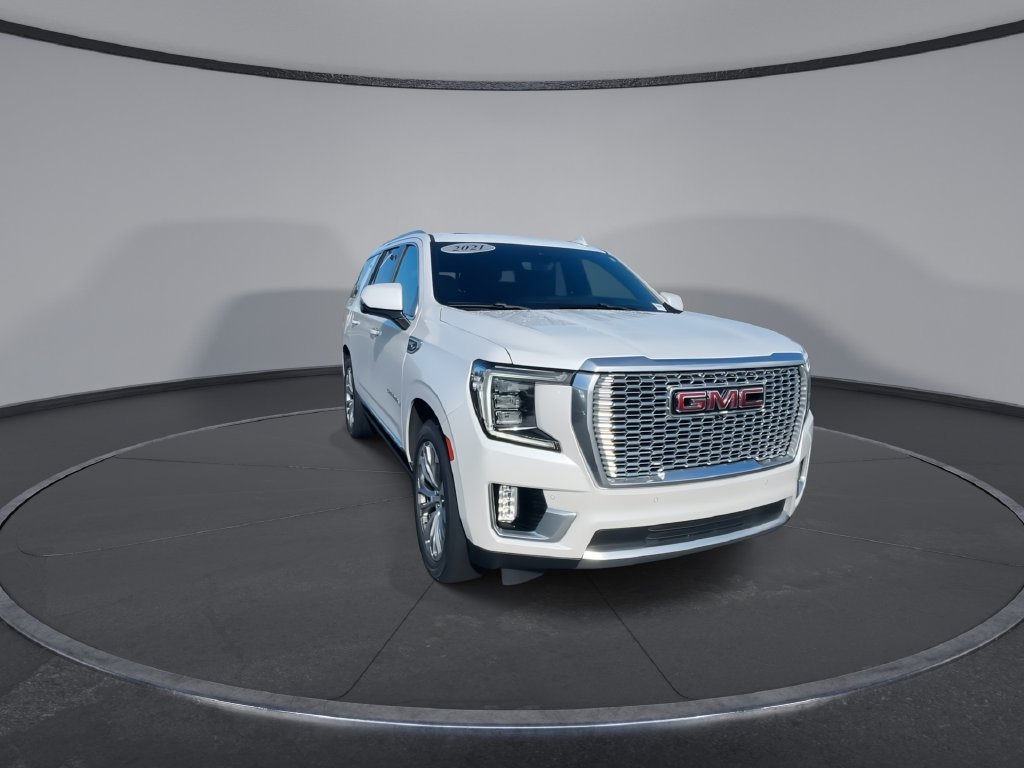 Used 2021 GMC Yukon Denali w/ Denali Ultimate Package AWD/4WD image 3