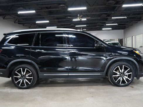 Used 2019 Honda Pilot Elite image 6