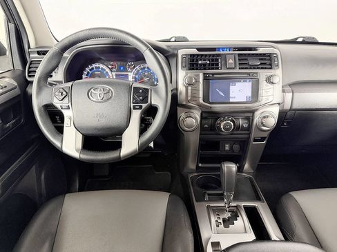 Used 2014 Toyota 4Runner SR5 RWD image 51