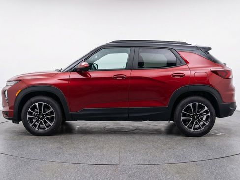 Used 2025 Chevrolet TrailBlazer LT FWD image 5