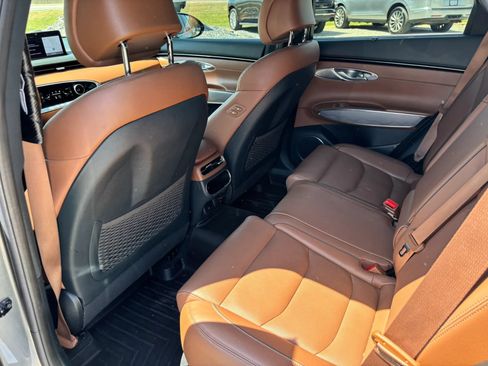 Used 2022 Genesis GV70 2.5T w/ Advanced Package AWD/4WD image 13