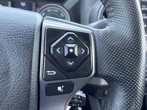 Used 2022 Toyota Tacoma SR5 w/ Technology Package AWD/4WD image 23