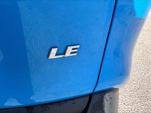 Used 2019 Toyota RAV4 LE image 10