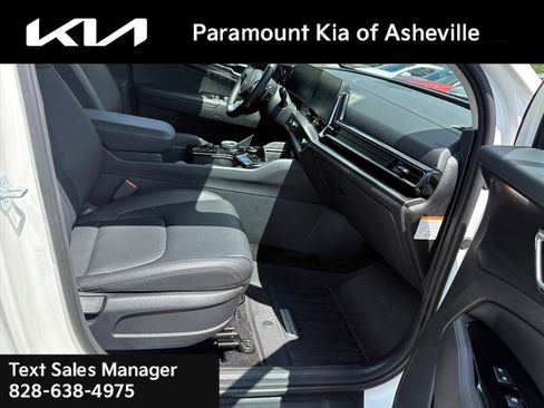 Certified 2025 Kia Sportage EX w/ EX Premium Package AWD/4WD image 20