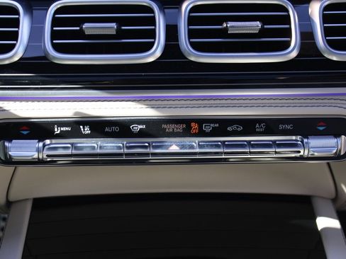 Certified 2024 Mercedes-Benz GLS 63 AMG 4MATIC image 28