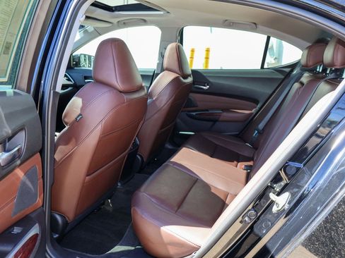 Used 2017 Acura TLX V6 w/ Technology Package FWD image 15