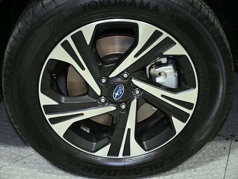 Certified 2025 Subaru Crosstrek 2.0i Premium image 21