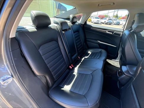 Used 2013 Ford Fusion SE FWD image 20