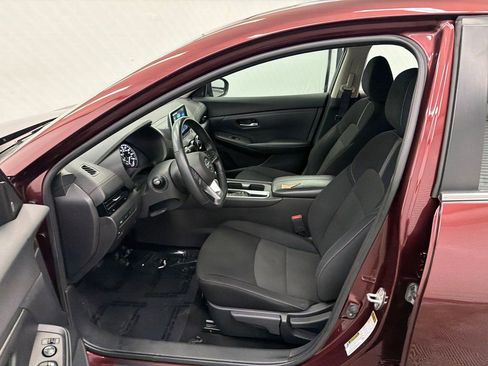 Used 2022 Nissan Sentra SV FWD image 9