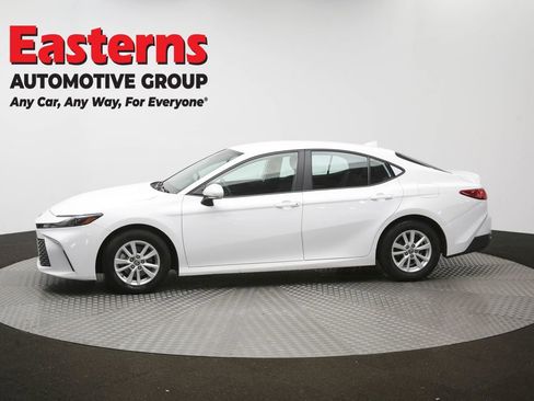 Used 2025 Toyota Camry LE FWD image 59
