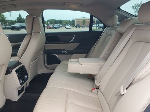 Used 2017 Lincoln Continental Reserve AWD/4WD image 30