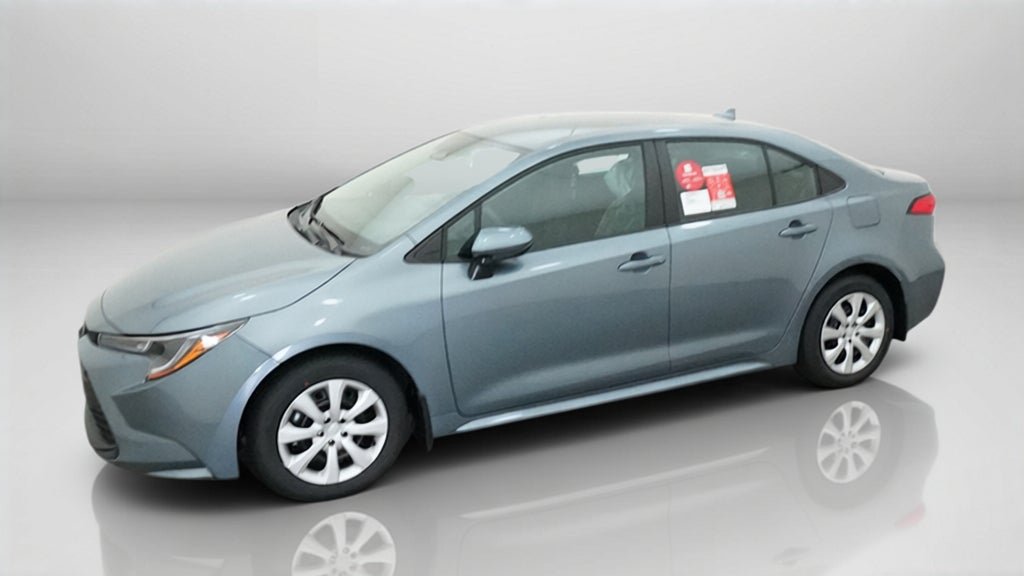 New 2027 Toyota Corolla LE FWD image 2