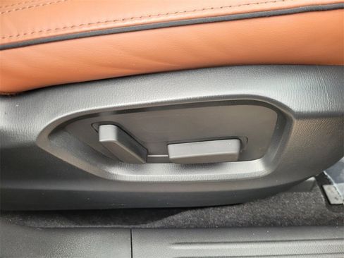 Certified 2025 MAZDA CX-5 Carbon Edition image 18