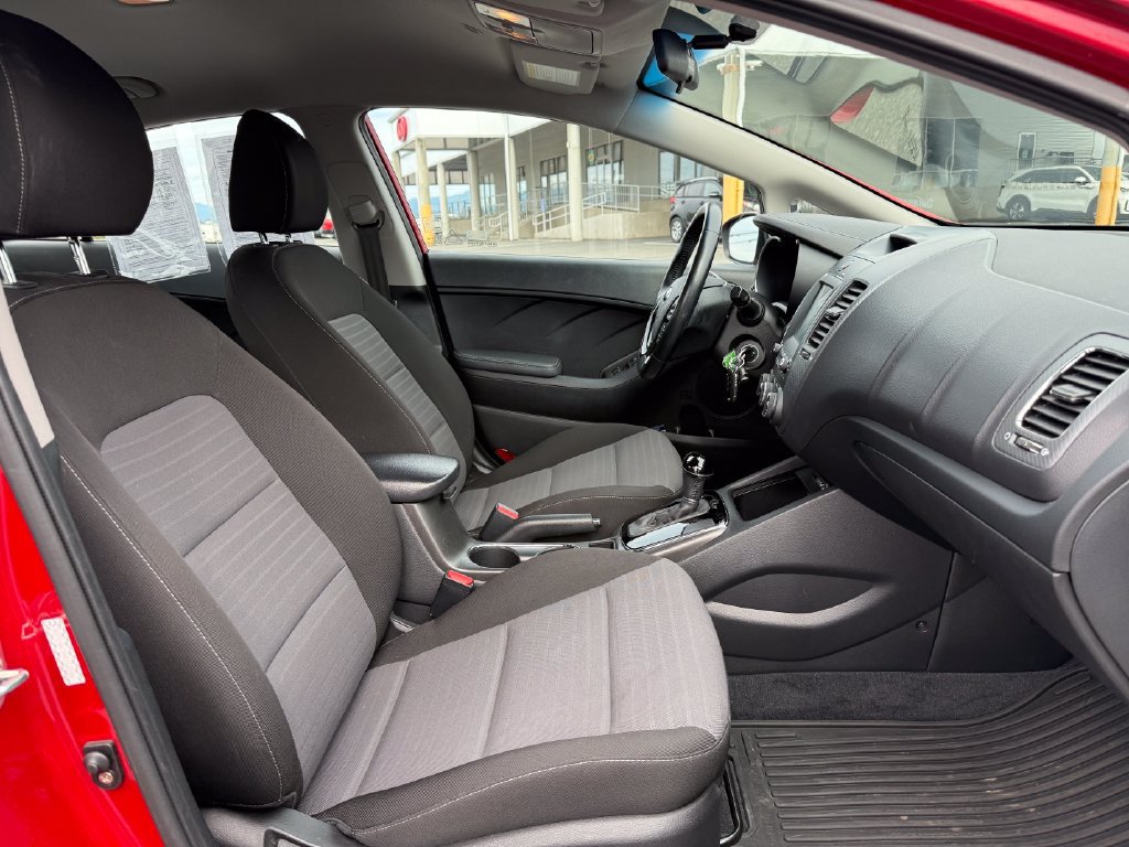 Used 2017 Kia Forte S FWD image 11