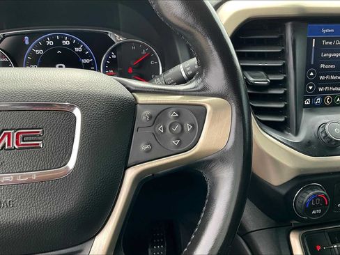 Used 2022 GMC Acadia Denali w/ Denali Technology Package FWD image 23